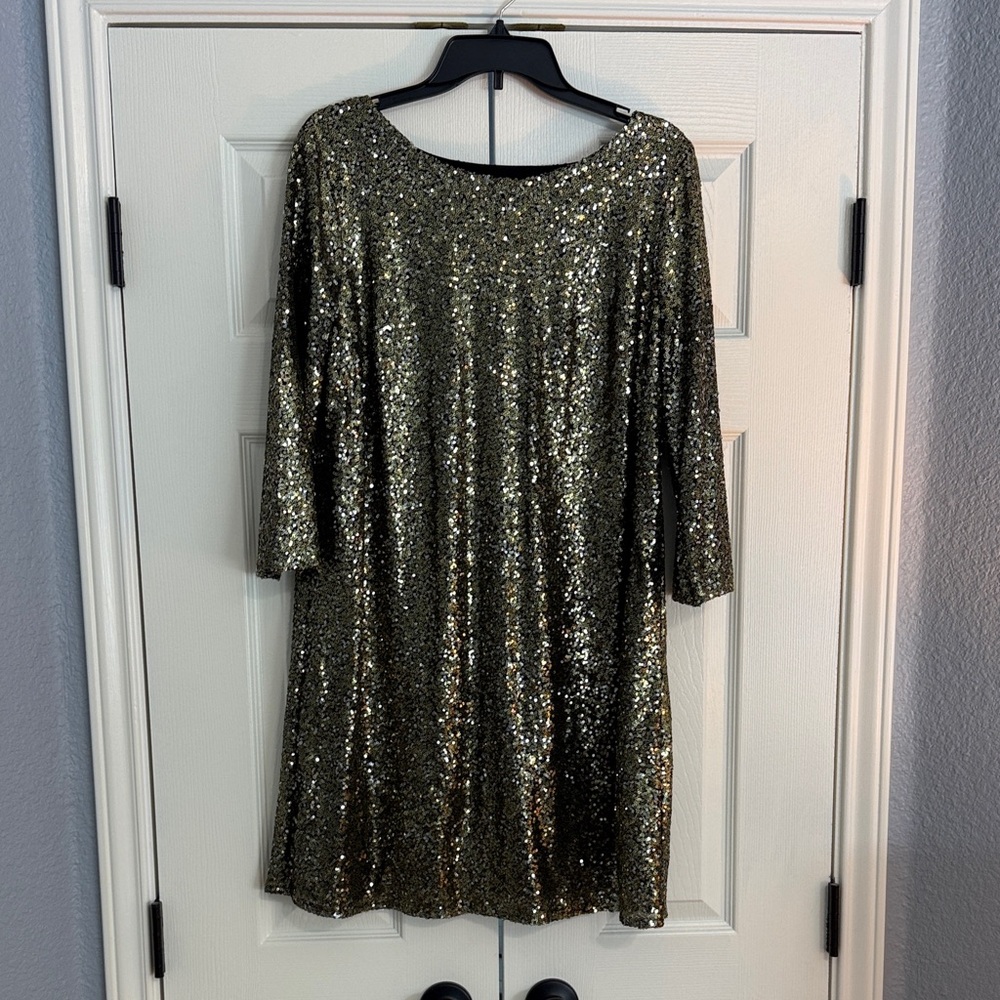 Worthington Black and Gold Sequin Top